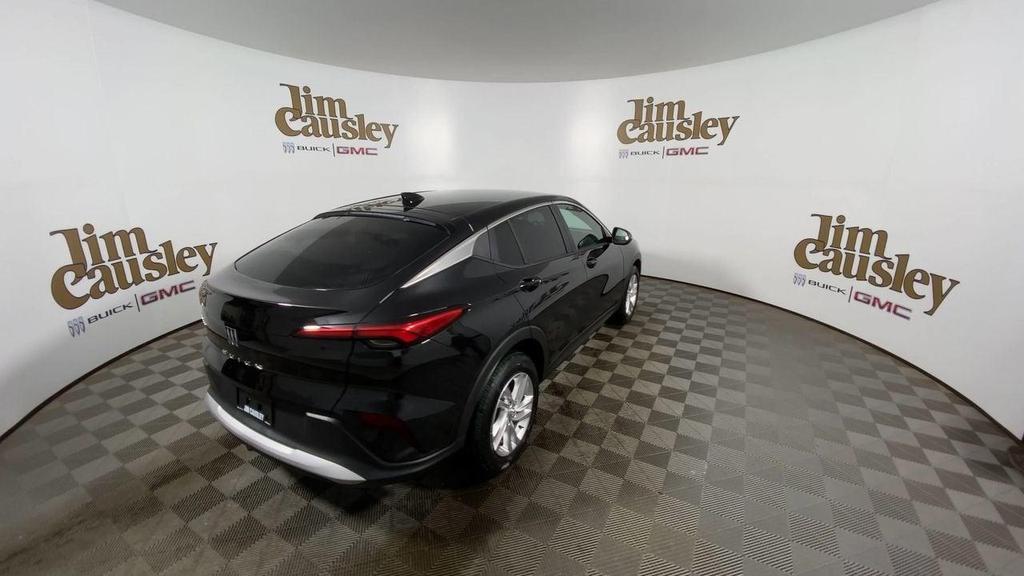 new 2025 Buick Envista car, priced at $25,670