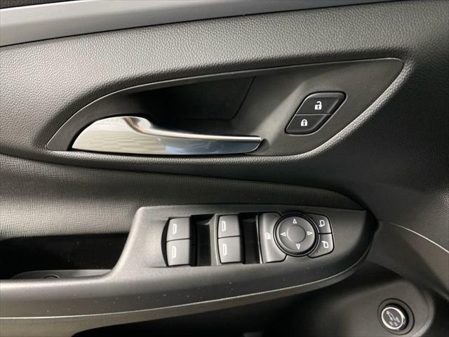 new 2025 Buick Envista car, priced at $25,962