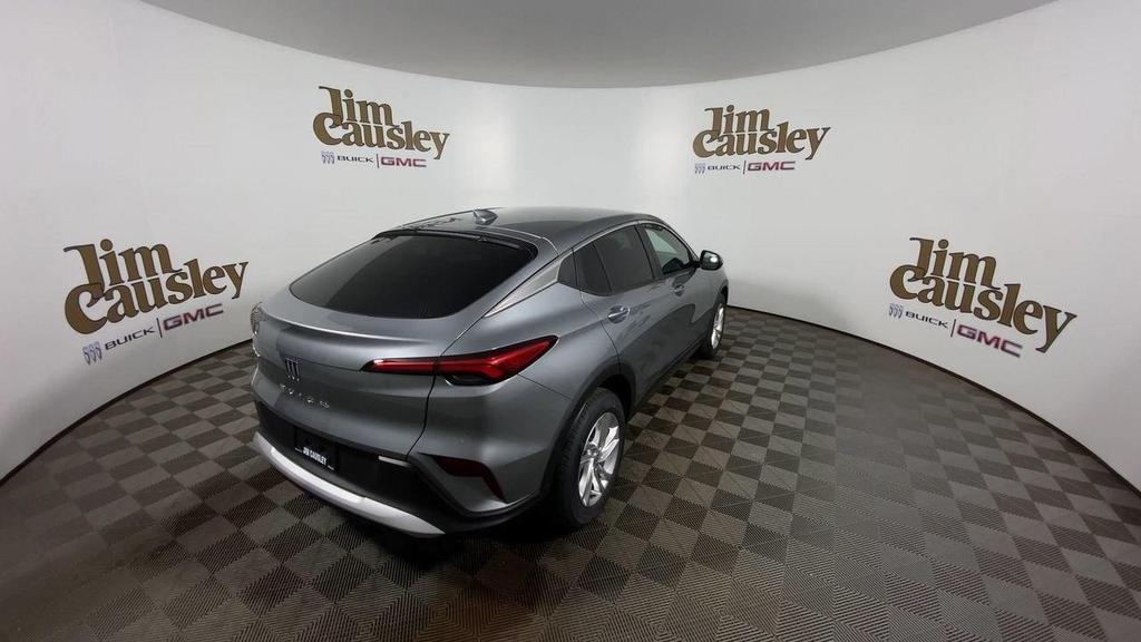 new 2025 Buick Envista car, priced at $25,670