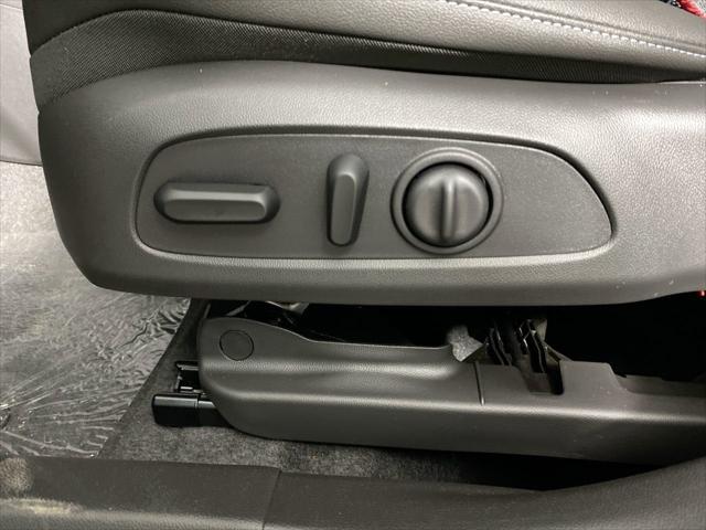 new 2025 Buick Envista car, priced at $24,630