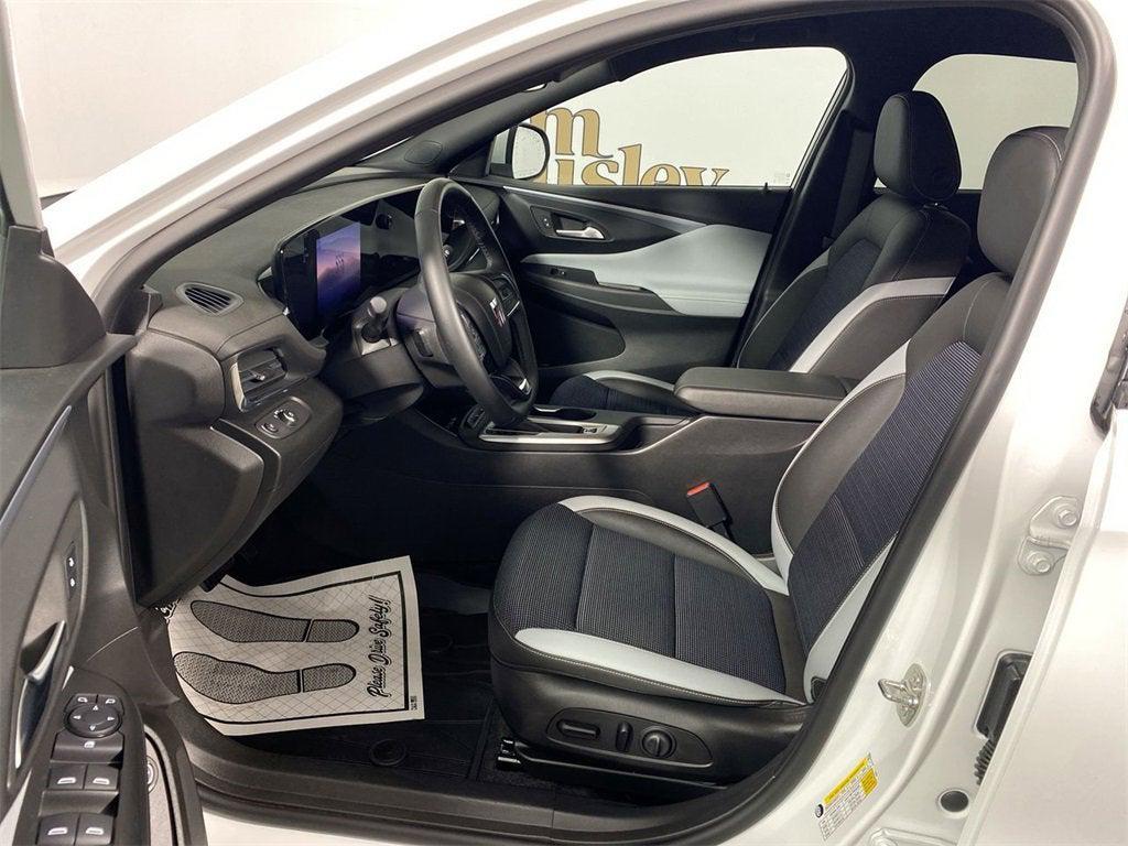 used 2024 Buick Envista car, priced at $23,895