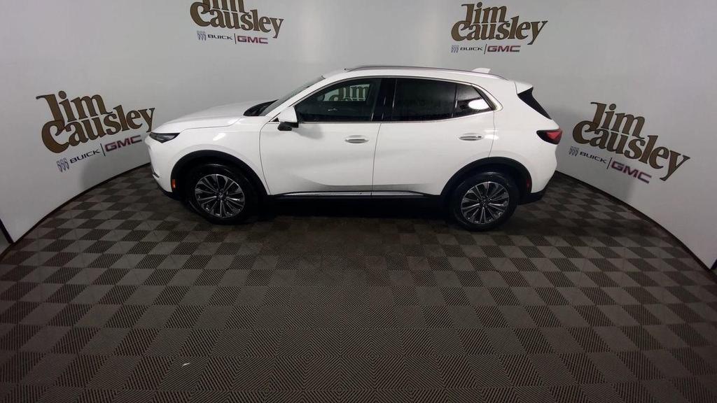 new 2025 Buick Envision car, priced at $39,483