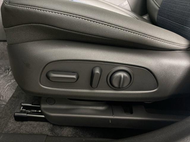 new 2025 Buick Envista car, priced at $25,670