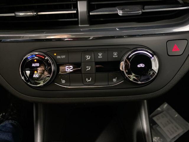 new 2025 Buick Envista car, priced at $24,923