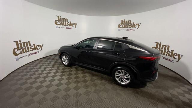 new 2025 Buick Envista car, priced at $25,670