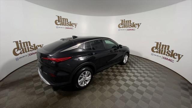 new 2025 Buick Envista car, priced at $25,670