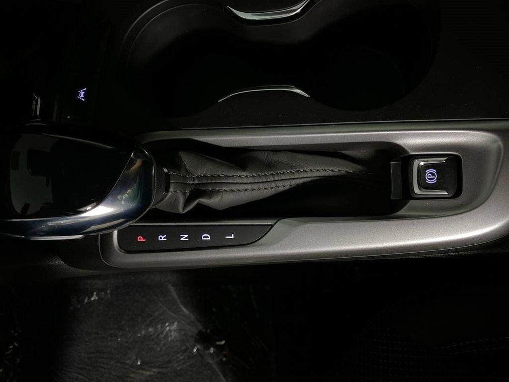 new 2025 Buick Envista car, priced at $25,237