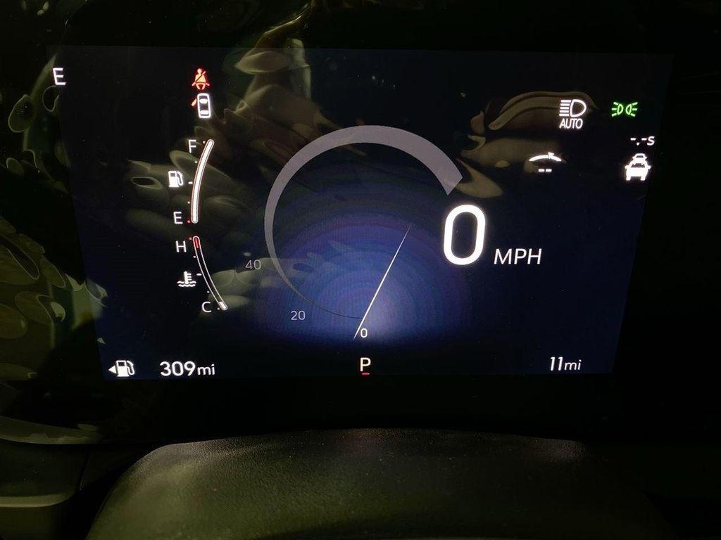 new 2025 Buick Envista car, priced at $25,237