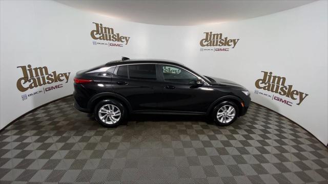 new 2025 Buick Envista car, priced at $24,630