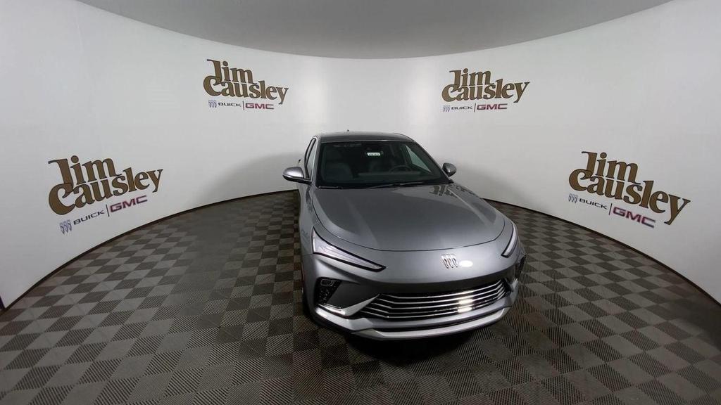 new 2025 Buick Envista car, priced at $24,923