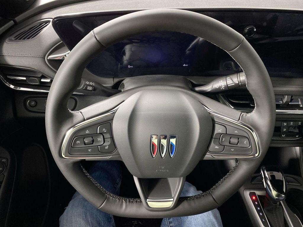 new 2025 Buick Envista car, priced at $24,923