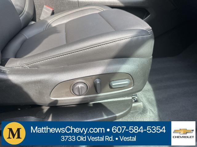 used 2023 Chevrolet Traverse car, priced at $35,932