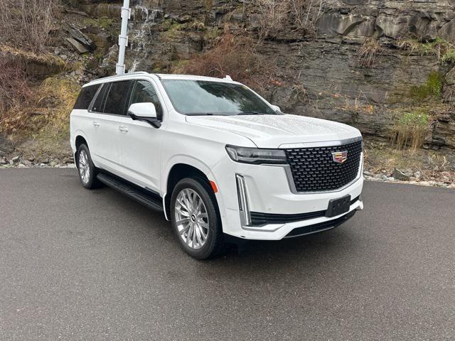 used 2022 Cadillac Escalade ESV car, priced at $59,957