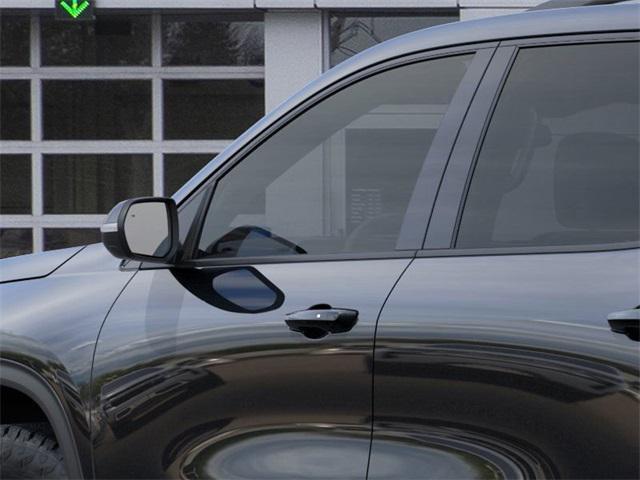 new 2025 Chevrolet Traverse car