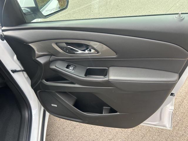 used 2023 Chevrolet Traverse car, priced at $37,956