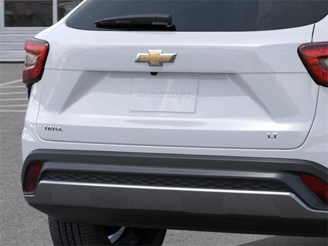 new 2025 Chevrolet Trax car