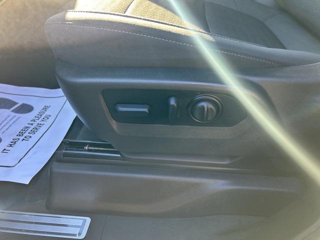 used 2022 Chevrolet Silverado 1500 car, priced at $32,955