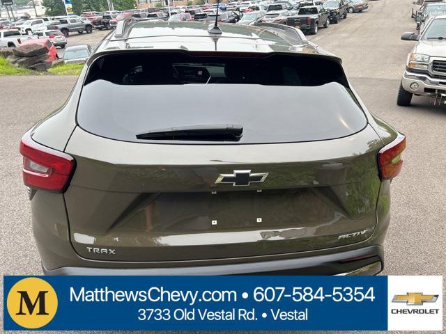 used 2024 Chevrolet Trax car, priced at $23,924