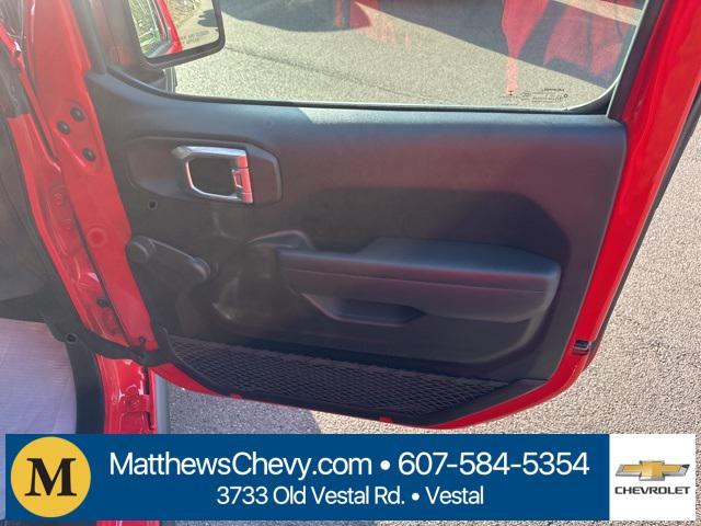 used 2021 Jeep Wrangler Unlimited car, priced at $33,927