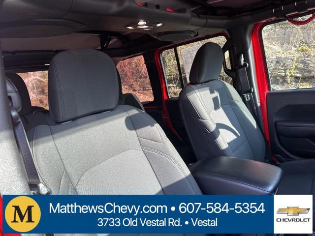 used 2021 Jeep Wrangler Unlimited car, priced at $33,927