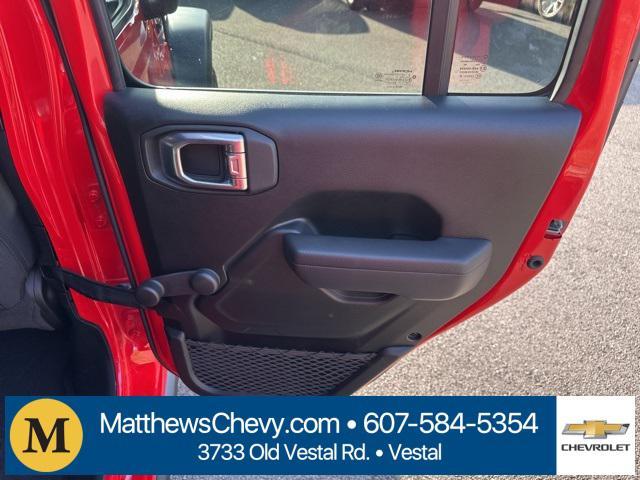 used 2021 Jeep Wrangler Unlimited car, priced at $33,927