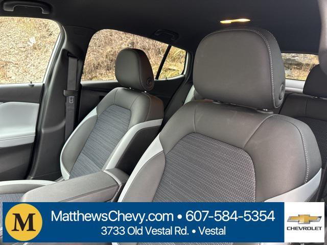 used 2025 Buick Envista car, priced at $22,910