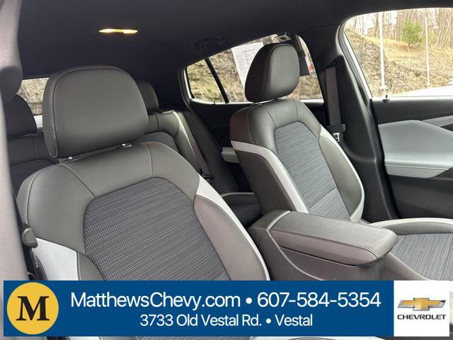used 2025 Buick Envista car, priced at $22,910