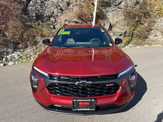 used 2025 Chevrolet Trax car, priced at $24,906