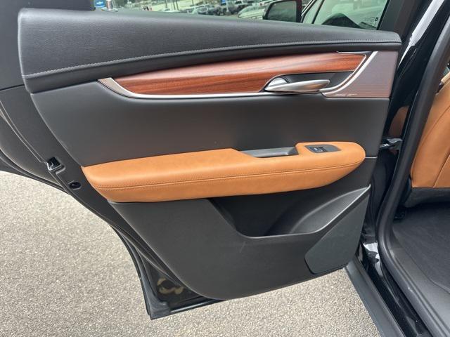 used 2025 Cadillac XT5 car, priced at $50,906