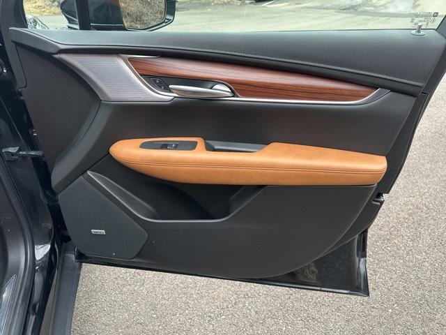 used 2025 Cadillac XT5 car, priced at $50,906