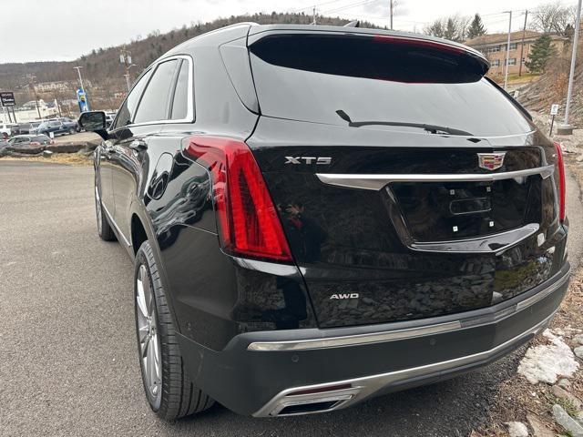 used 2025 Cadillac XT5 car, priced at $50,906
