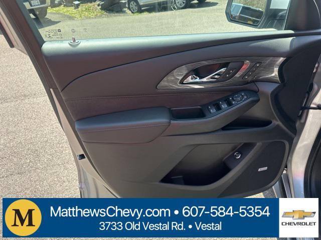 used 2022 Chevrolet Traverse car, priced at $40,930