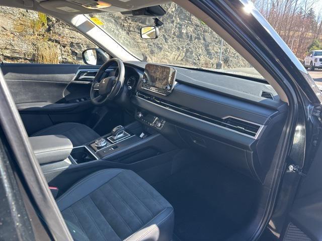 used 2024 Mitsubishi Outlander car, priced at $28,922