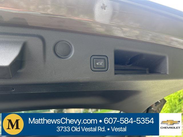 used 2023 Chevrolet Equinox car, priced at $26,926