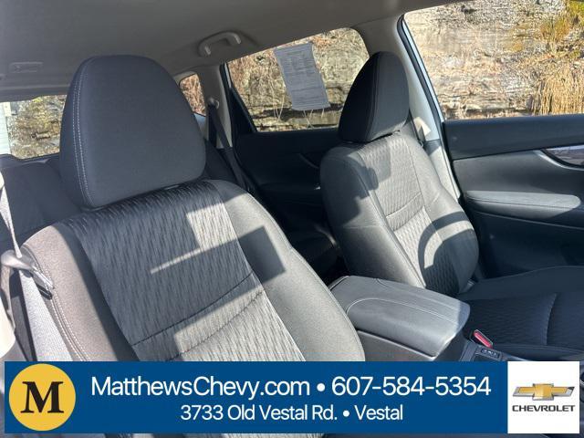 used 2019 Nissan Rogue car, priced at $17,971