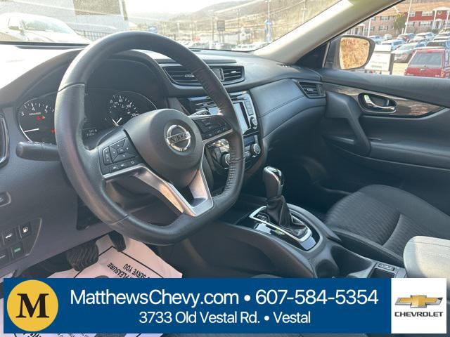 used 2019 Nissan Rogue car, priced at $17,971