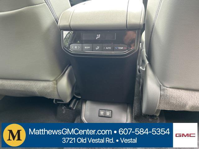 used 2021 Toyota Highlander car, priced at $35,925