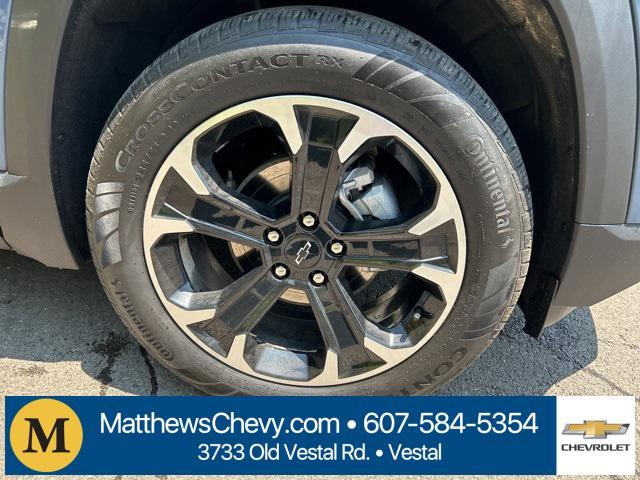 used 2025 Chevrolet Equinox car, priced at $32,904