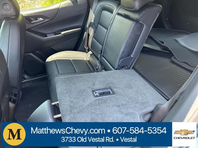 used 2025 Chevrolet Equinox car, priced at $32,904