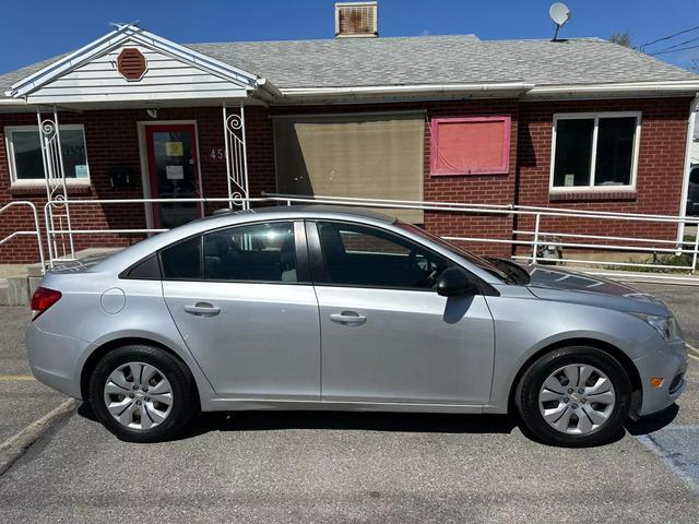 used 2016 Chevrolet Cruze Limited car, priced at $8,999