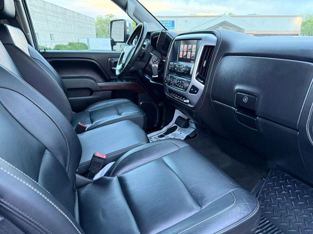 used 2017 GMC Sierra 2500 car, priced at $31,999