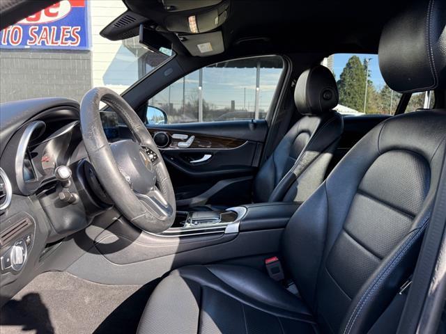 used 2020 Mercedes-Benz GLC 300 car