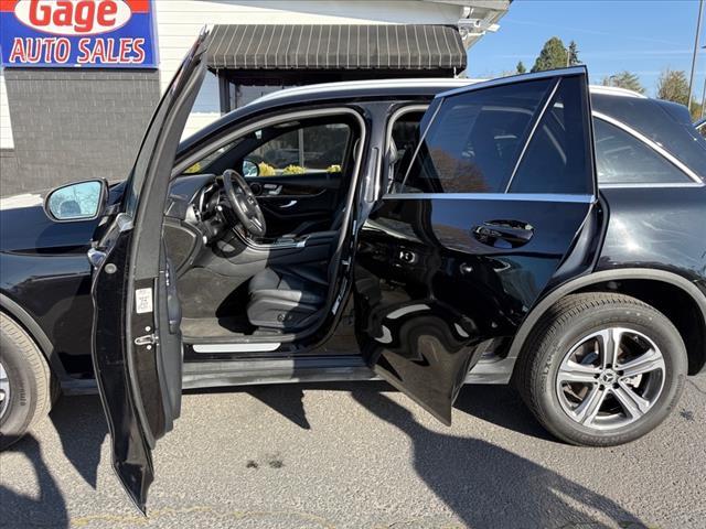used 2020 Mercedes-Benz GLC 300 car