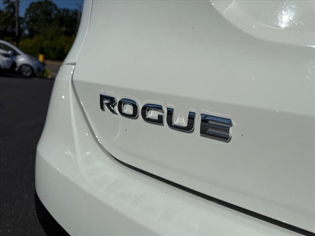 used 2016 Nissan Rogue car