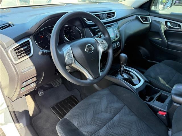 used 2016 Nissan Rogue car