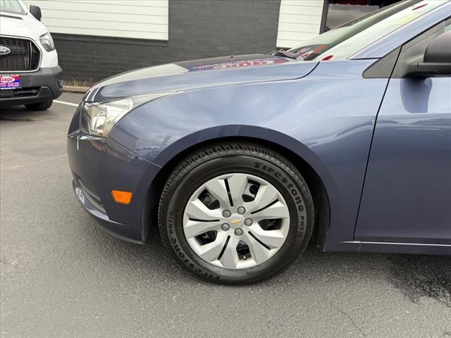 used 2014 Chevrolet Cruze car, priced at $7,888