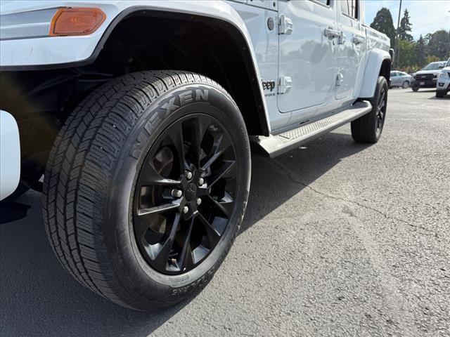 used 2023 Jeep Gladiator car, priced at $34,888
