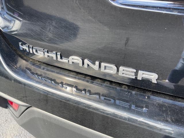 used 2023 Toyota Highlander car, priced at $34,888