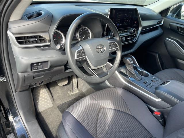 used 2023 Toyota Highlander car, priced at $34,888