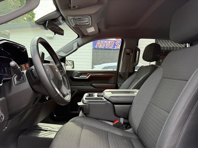 used 2024 Chevrolet Silverado 1500 car, priced at $42,888
